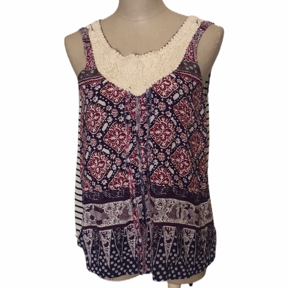 TINY 🛍️ Embroidered Women’s Camisole Top Sz S - Picture 1 of 7